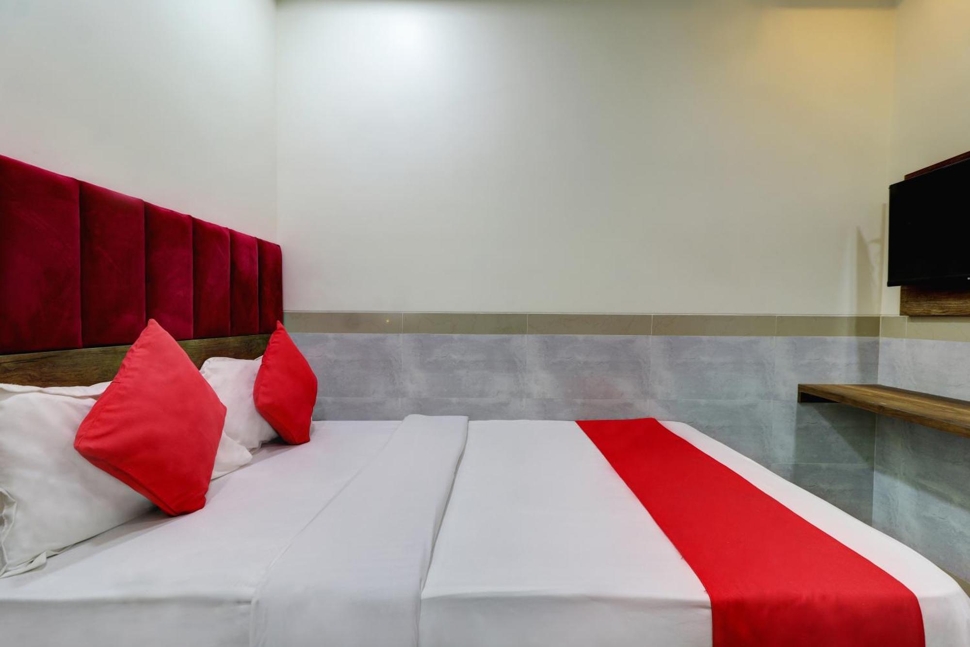 Hotel New Balaji Residency Mumbai Exterior photo