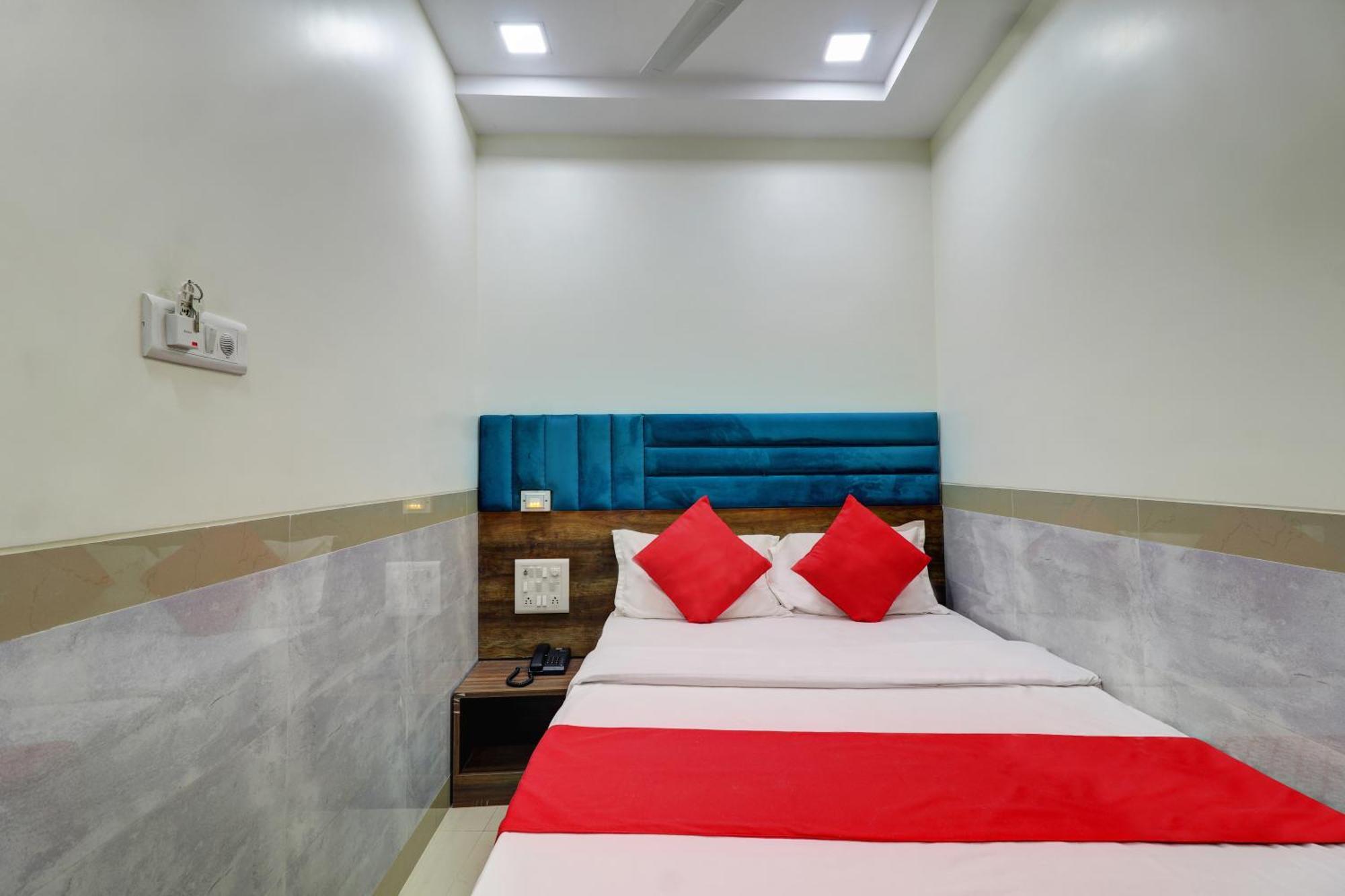 Hotel New Balaji Residency Mumbai Exterior photo