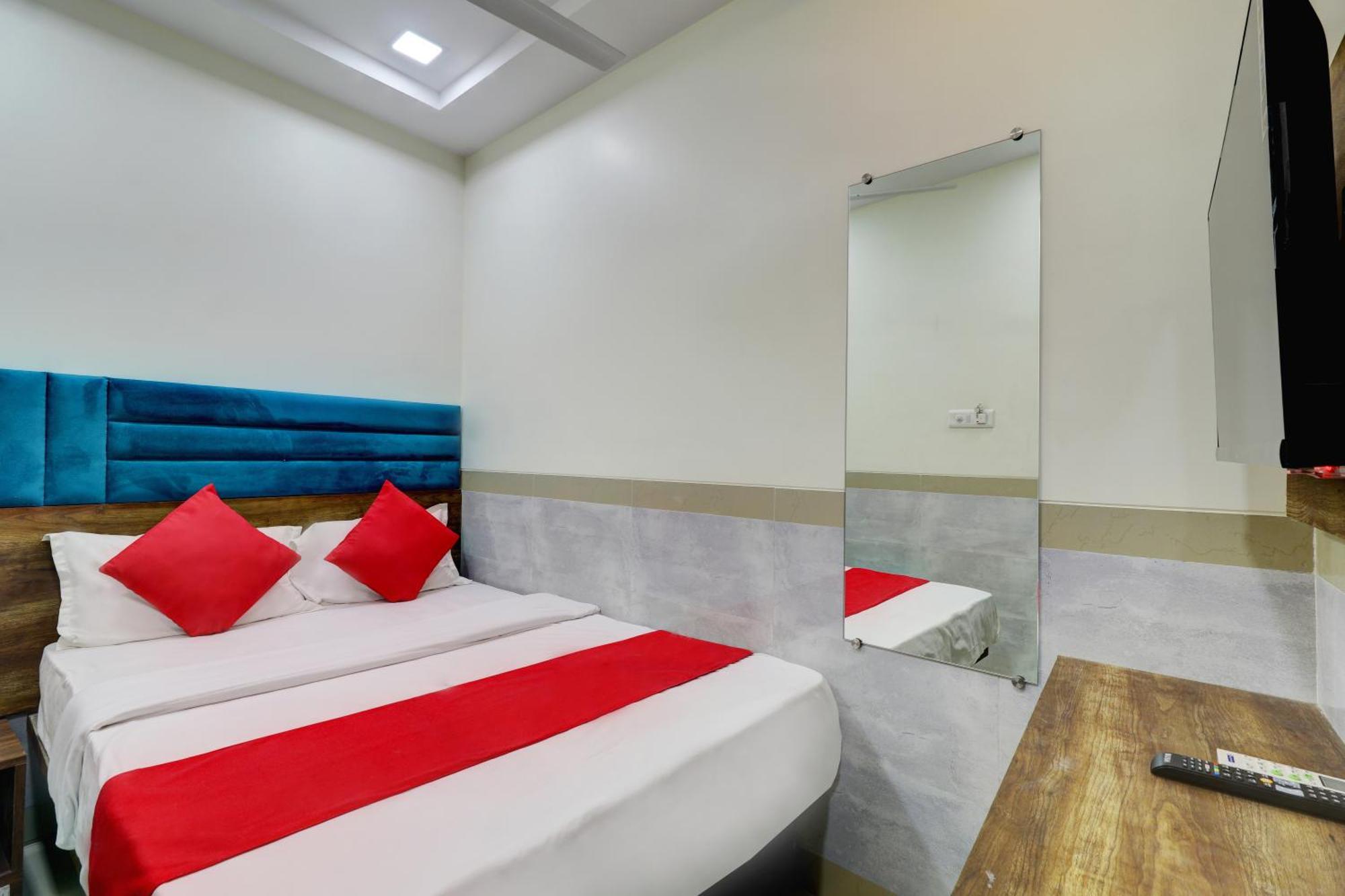 Hotel New Balaji Residency Mumbai Exterior photo